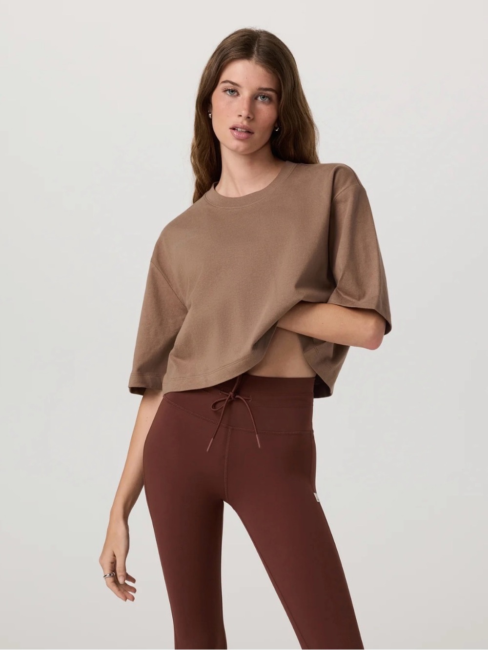 Vuori Cropped Heavyweight Cotton Boxy Tee in Nutmeg Brown
